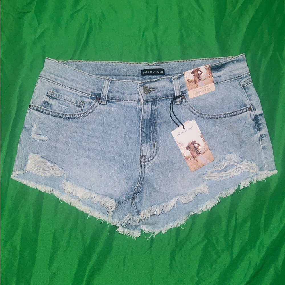NWT Sincerely Jules Light Blue Distressed Low Rise Jean Shorts size 30